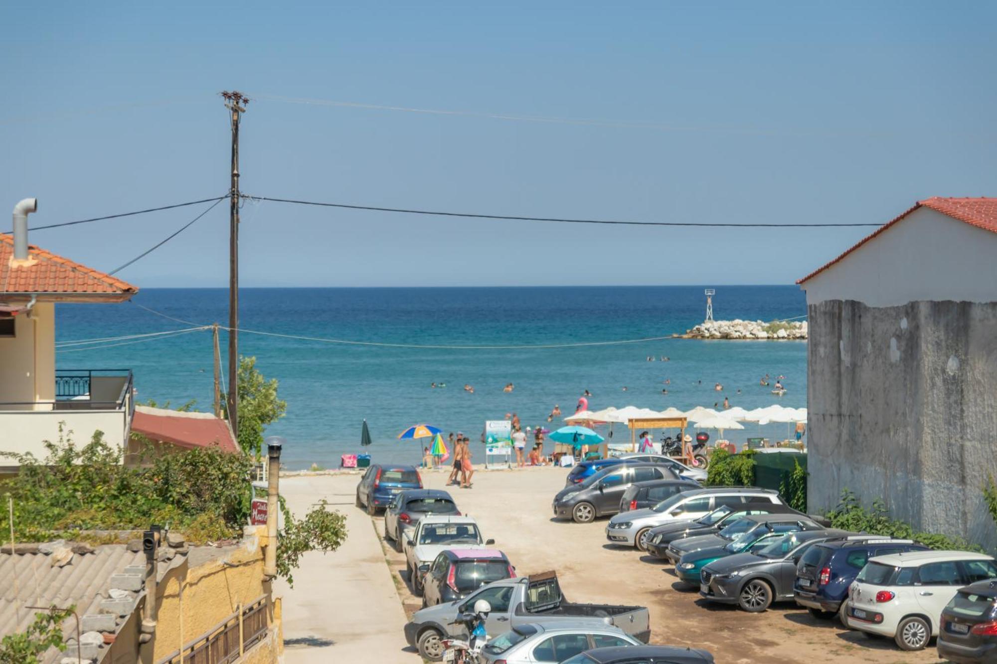 Ntinas Seaside Suites Скала-Потамиас Экстерьер фото